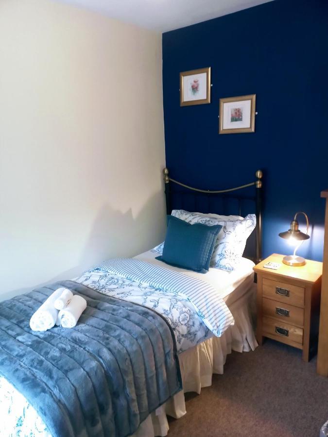Oakfield Guest House Бетс-и-код Екстериор снимка