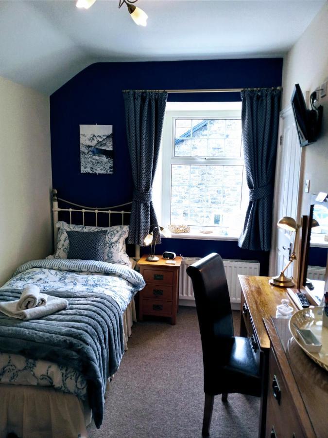 Oakfield Guest House Бетс-и-код Екстериор снимка