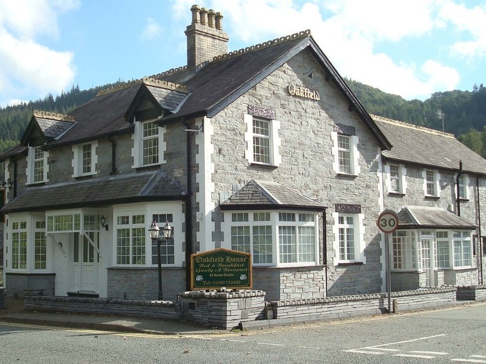 Oakfield Guest House Бетс-и-код Екстериор снимка